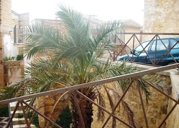 Segesta Les Arches 公寓 *